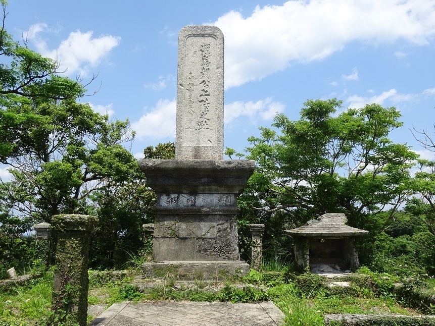 羽地朝秀(はねじちょうしゅう)の墓・薩摩藩に従属しつつも首里 羽地朝秀(はねじちょうしゅう)の墓・薩摩藩に従属しつつも首里